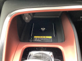 ワイヤレス充電付き☆スマホを置くだけで充電することが出来ます♪