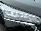 LEDヘッドライトです。FOGランプもついています。