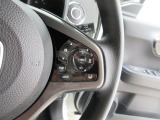 Hondaセンシングの機能のひとつ、アダプティブクルーズコントロール付!アクセルから足を離しても設定したスピードと前車との車間を保ち走行してくれます!車線維持もアシスト☆高速道路で疲労軽減ですね☆