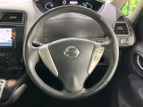 【純正革巻きステアリング】上質な革を使用することで、手にしっかり馴染みとても運転しやすいハンドルです♪