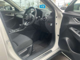 運転席足元