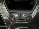 【アドバンストパーク】駐車するスペースの横に停車後、スイッチを押すだけで、システムがステアリング・シフト・アクセル・ブレーキを操作し、駐車を完了させます!機能には限界があるためご注意ください。