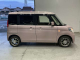 日産ディーラーならではの経験豊富な整備士が、お渡し前にきっちりと車検整備をさせていただいております。またお渡し後1ヶ月もしくは1000kmで、無料の点検整備を実施させていただきます。