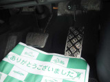 CADアクセルペダル!足元もお洒落な仕様になっております♪
