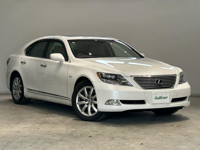 LS 600h バージョンU Iパッケージ 4WD 4WD 本革シート