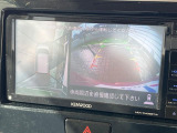 【アラウンドビューモニター】専用のカメラにより、上から見下ろしたような視点で360度クルマの周囲を確認することができます☆死角部分も確認しやすく、狭い場所での切り返しや駐車もスムーズに行えます。