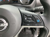 プロパイロットスイッチ。同一車線でのハンドルとアクセルのアシストが可能 長距離ドライブ時に同乗者との会話が弾みます。