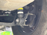 お車を安心してお乗りいただく為には、足回りの定期点検が欠かせません。サービスサポート(有償保証)では無料点検もご提供しており、安心のカーライフをお過ごしいただけるサポート体制が整っています。