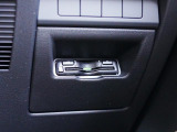 ETC車載器搭載です。スマートICも増えてきており、必須装備といって良い便利装備です。