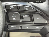 【レーダークルーズコントロール】アクセルを踏まなくても、設定した速度で走行できます!先行車との車間距離を適切に維持する追従走行の機能も有しています。機能には限界があるためご注意ください。
