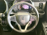 【純正革巻きステアリング】上質な革を使用することで、手にしっかり馴染みとても運転しやすいハンドルです♪