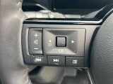 手元でナビの音量調整等が出来るのでナビの操作によるわき見運転を防止することが出来ます。