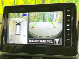 【マルチアラウンドモニター】専用のカメラにより、上から見下ろしたような視点で360度クルマの周囲を確認することができます☆死角部分も確認しやすく、狭い場所での切り返しや駐車もスムーズに行えます。
