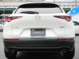 CX-30のエクステリアデザインは、明確なラインを使わず、面の動きのみで表現。アートとしての美しさと生命感を感じさせるデザインを創生しています