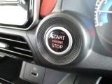 使い勝手の良いプッシュエンジンスターター装備♪鍵をカバンやポケットなどから取り出さずにエンジンを始動出来ます☆鍵を回す必要も探す必要もございません!