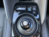 シフトレバー 近未来的なデザインで運転を楽しく演出します♪