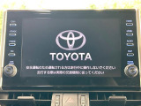 【9インチ ディスプレイオーディオ】大画面ディスプレイへお持ちのスマートフォンと連携して、ナビやbluetoothでの音楽再生が可能です♪デザインはもちろん操作性も良好!別途ナビ機能の取付可能です♪