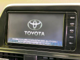 【メーカー純正ナビ】インテリアに溶け込むスタイリッシュな「専用設計」メーカーナビを装備♪視認性や操作性など基本性能にも優れ、より上質なカーライフをお楽しみいただけます。