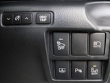ブラインドスポットモニター&リアサンシェード高級車ならではの装備です!