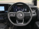 【ステアリングスイッチ】運転中、前方から目線をそらすことなく、オーディオ等の操作が可能な便利機能!安心&快適なドライブを演出してくれます♪