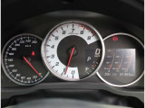 入庫時・販売時・納車前に、弊社基準の68項目に及ぶ点検整備を実施しております。