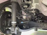 お車を安心してお乗りいただく為には、足回りの定期点検が欠かせません。サービスサポート(有償保証)では無料点検もご提供しており、安心のカーライフをお過ごしいただけるサポート体制が整っています。