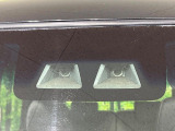 【スマートアシスト】走行中に前方の車両等を認識し、衝突しそうな時は警報とブレーキで衝突回避と被害軽減をアシスト。より安全にドライブをお楽しみいただけます。