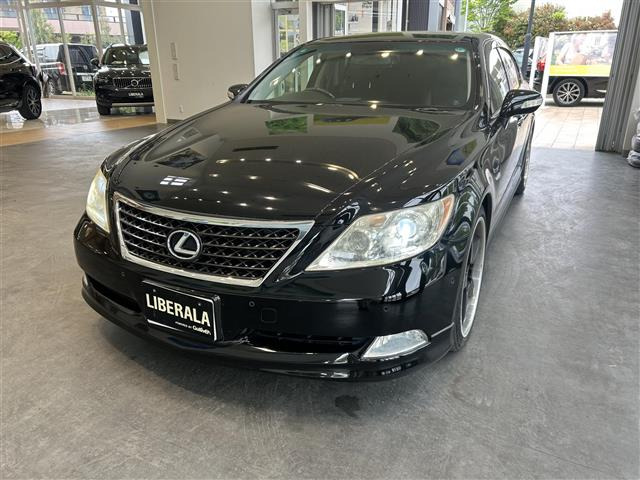 LS 460 バージョンC 本革シート サンルーフ