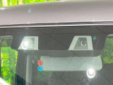 【スズキ セーフティサポート】走行中に前方の車両等を認識し、衝突しそうな時は警報とブレーキで衝突回避と被害軽減をアシスト。より安全にドライブをお楽しみいただけます。