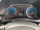 視認性の高いメーターで運転情報を的確に把握できます!