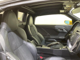 【2人乗り】ゆったりとした座り心地と、車内を広々と使える快適性に長けているので、快適な時間をお過ごしいただけます!
