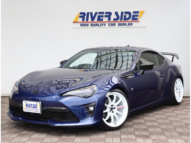 86 2.0 GT ブリッツ車高調 社外18AW フジツボマフラー
