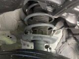 お車を安心してお乗りいただく為には、足回りの定期点検が欠かせません。サービスサポート(有償保証)では無料点検もご提供しており、安心のカーライフをお過ごしいただけるサポート体制が整っています。