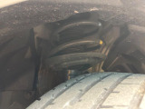 お車を安心してお乗りいただく為には、足回りの定期点検が欠かせません。サービスサポート(有償保証)では無料点検もご提供しており、安心のカーライフをお過ごしいただけるサポート体制が整っています。