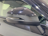ドアミラーにウインカーが埋め込まれているため 遠くからの対向車にも意思が伝えることが出来ます