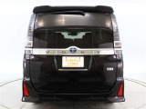 バックカメラが付いているので後方確認しながら安心して駐車することができます。