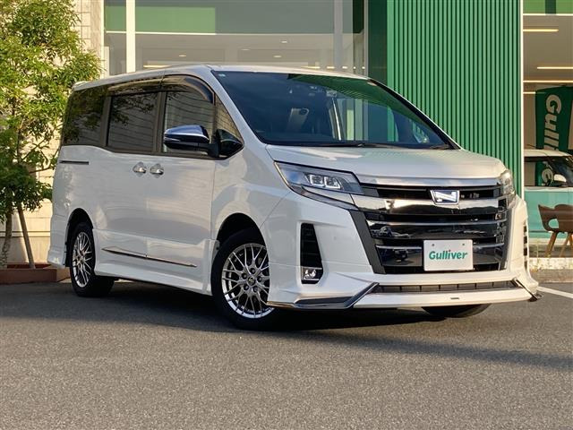 ノア1.8 ハイブリッド Si W×B III修復歴無し