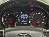 【メーターまわり】ドライバーから見やすい位置にあって安全運転に寄与します。マルチインフォメーションディスプレイでは、クルマに関する情報の確認はもちろん、各種安全機能・装備のON/OFFも設定可能。