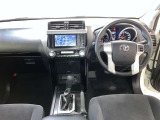 見通しのよいすっきりとした視界で、誰でも運転しやすいです。運転のしやすさは疲れにくさにも繋がりますよ♪