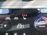 シートヒーター付車です。寒い日の快適性が格段に向上!シートがポカポカで快適で心地良いドライブをサポートします。