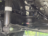 お車を安心してお乗りいただく為には、足回りの定期点検が欠かせません。サービスサポート(有償保証)では無料点検もご提供しており、安心のカーライフをお過ごしいただけるサポート体制が整っています。