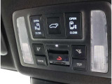 両側パワースライドドア付きだから、狭い駐車スペースなどでの 乗り降りラクラク!小さなお子さまのいるご家庭には嬉しい装備。
