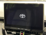 【10.5インチナビ】高級感とインパクトのある大画面ナビを装備。各種オーディオ操作はもちろん、スマホ連携もできる利便性の高いナビです♪