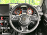 【純正革巻きステアリング】上質な革を使用することで、手にしっかり馴染みとても運転しやすいハンドルです♪