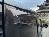 ドアバイザー付き☆雨が降っていても窓を開けて換気が出来ます♪