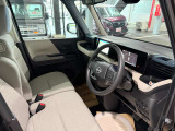 自家用自動車のみならず事業用の商用車も取り扱っておりますので何なりとお申し付け下さい!