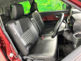 運転席シート廻りは使用感も少なく、良好な状態となっています。丁寧に使われていたことがよくわかりますね。