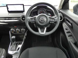 ステアリングヒーターが装備されています。寒い時期に快適な運転をサポートする機能です。