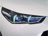 BMWのオートライトは積極的にライトをつけることにより、自車の存在を周囲に向けアピールいたします。それは安全性への配慮でもあります。