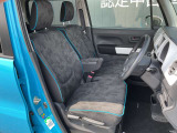 長時間の運転でも疲れにくいシートです。